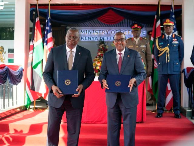 Les Tats Unis Et Le Kenya Signent Un Accord De D Fense Dans La